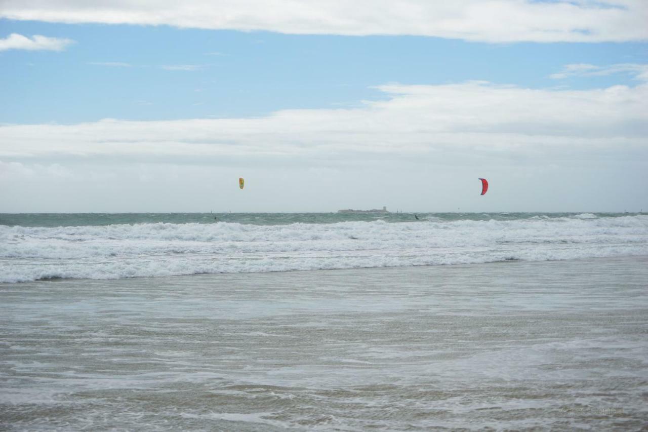 치클라나 데 라 프론테라 Adosado En Playa De La Barrosa, Casa Carlota 아파트 외부 사진