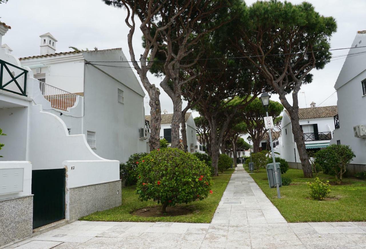 치클라나 데 라 프론테라 Adosado En Playa De La Barrosa, Casa Carlota 아파트 외부 사진